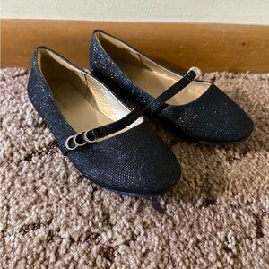 {Dream Pairs}-Size: Big Girl 3-Sparkly Black Kids Shoes